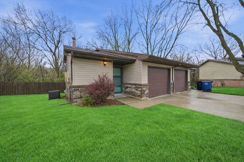 5128 Bel Aire Rd, Des Moines, IA, 50310-2937 | Card Image