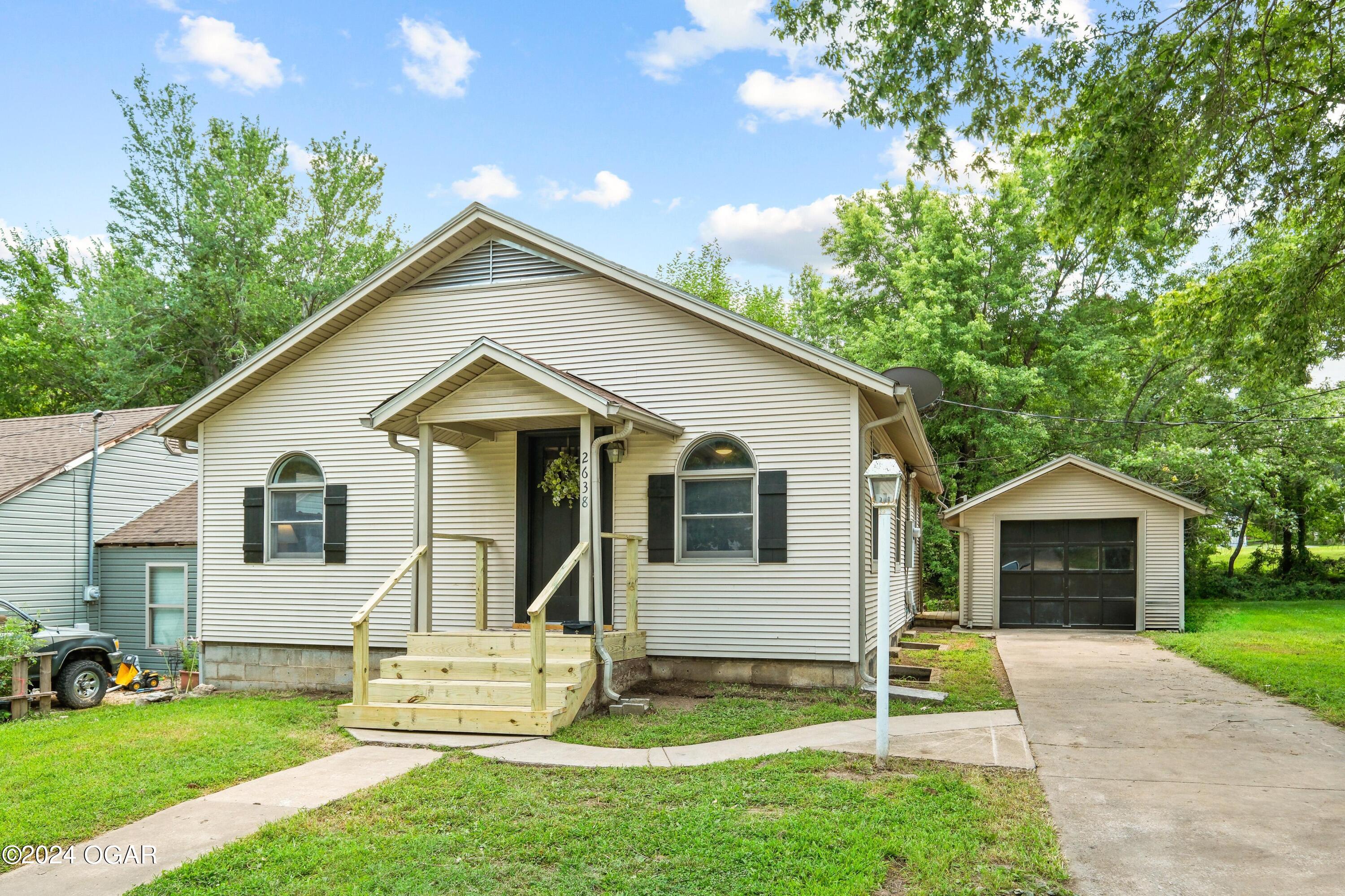 3rd St, Joplin, MO 64801