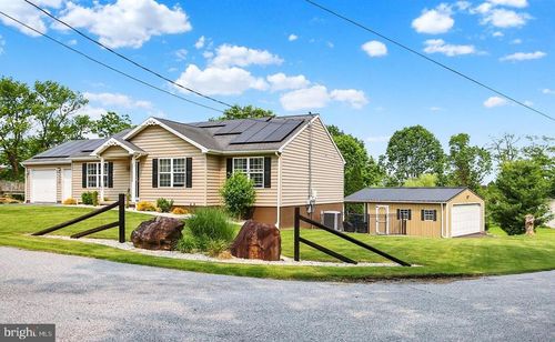 147 Spring Rd, DILLSBURG, PA, 17019-9330 | Card Image