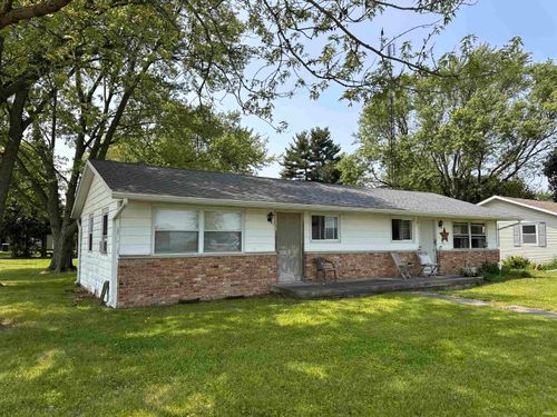 1-107 S Garr St, Walton, IN, 46994-4107 | Card Image