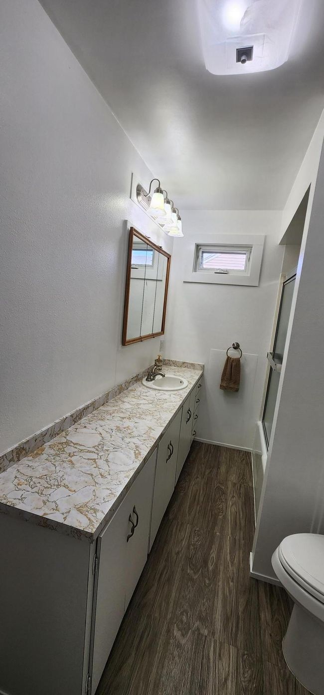 Bathroom | Image 7