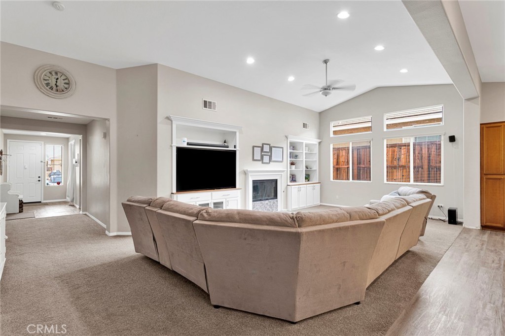 Residential in Oak Hills 4