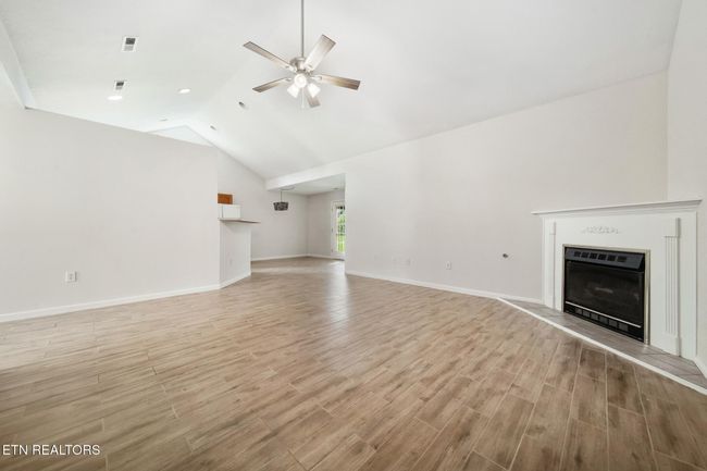 7117 Allison Way, Condo with 2 bedrooms, 2 bathrooms and 2 parking in Knoxville TN | Image 18