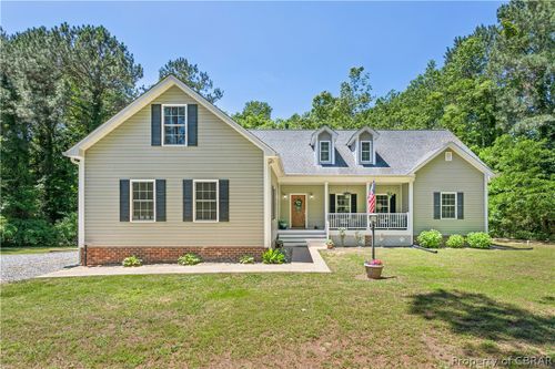 819 Whiting Creek Rd, Locust Hill, VA, 23092-9705 | Card Image