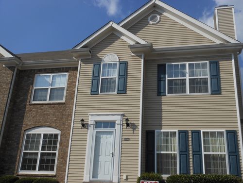 3041 New Port Valley Cir, Thompsons Station, TN, 37179-5384 | Card Image