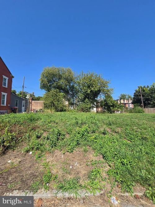 224 Woodrow St, CHESTER, PA, 19013-4239 | Card Image