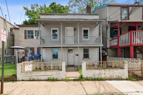 10 Jefferson St, Haverstraw, NY, 10927-1612 | Card Image