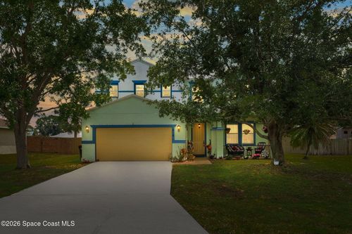 818 Boeing St Ne, Palm Bay, FL, 32907-2072 | Card Image