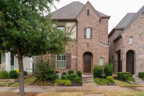 720 Northwood Dr, Flower Mound, TX, 75022-4505 | Card Image