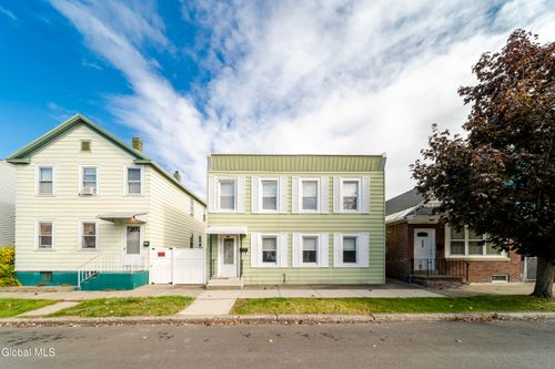 2316 4th Ave, Watervliet, NY, 12189-2117 | Card Image