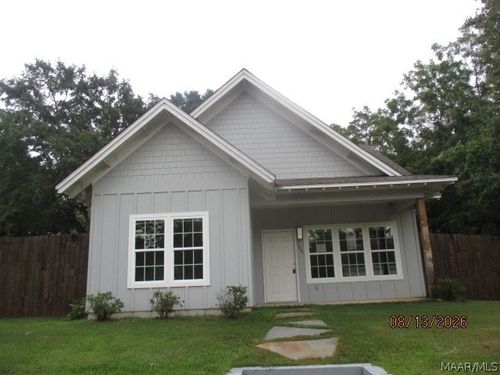305 Church St, Alexander City, AL, 35010-2574 | Card Image