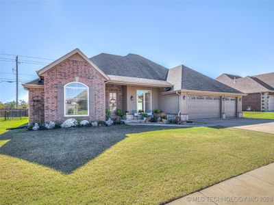 6209 Sawgrass Drive, House other with 4 bedrooms, 3 bathrooms and null parking in Bartlesville OK | Image 3