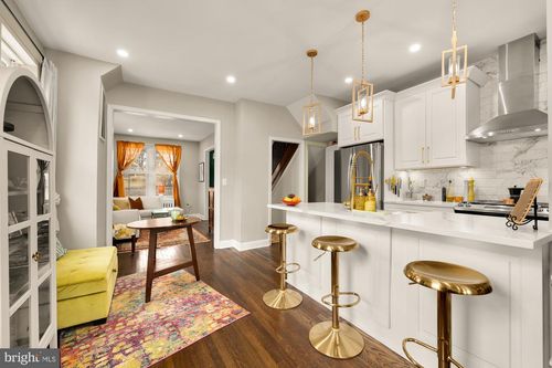 2124 N Capitol St Nw, WASHINGTON, DC, 20002-1102 | Card Image