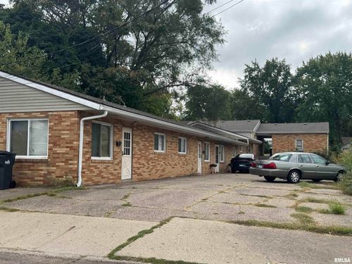 911 Hamilton St, Pekin, IL, 61554-3457 | Card Image