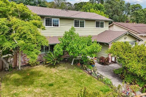 2227 Vallejo St, Santa Rosa, CA, 95404-5344 | Card Image
