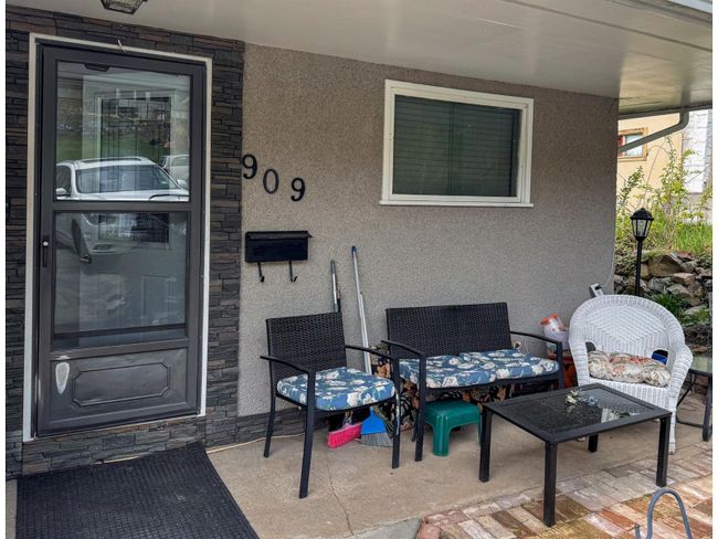 909 Innes St, House other with 3 bedrooms, 1 bathrooms and null parking in Nelson BC | Image 16