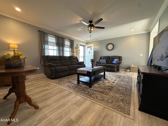 506 Lykens Dr, Condo with 2 bedrooms, 2 bathrooms and null parking in Hollidaysburg PA | Image 7