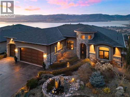 954 Hewetson Ave, Kelowna, BC, V1W5H8 | Card Image