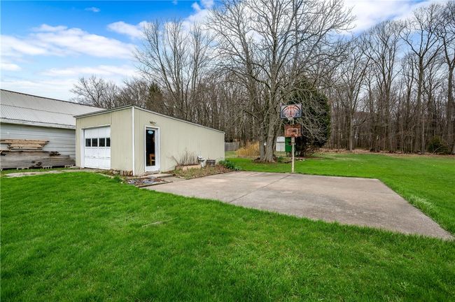 1419 Branchton Rd, House other with 2 bedrooms, 2 bathrooms and 1 parking in Hilliards PA | Image 30