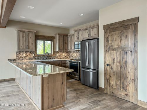 74 Palouse Dr, Nordman, ID, 83848-9712 | Card Image