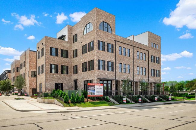 4120 Belt Line Rd, Townhouse with 3 bedrooms, 5 bathrooms and null parking in Addison TX | Image 15