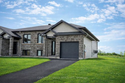 238 E Ridge Dr, Cornwall, ON, K6H0H9 | Card Image
