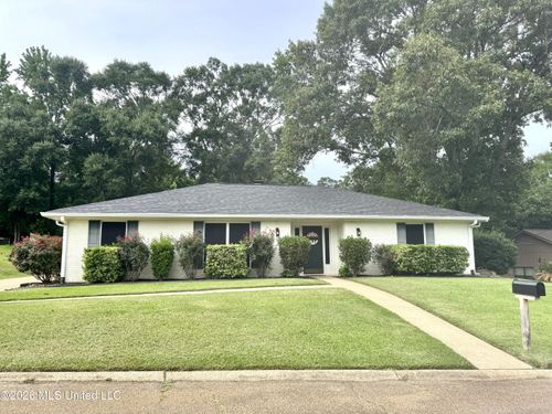 124 Tanglewood Rd, Natchez, MS, 39120-4526 | Card Image
