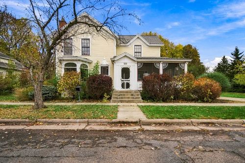 214 W Spruce Street, Chippewa Falls, WI, 54729 | Card Image
