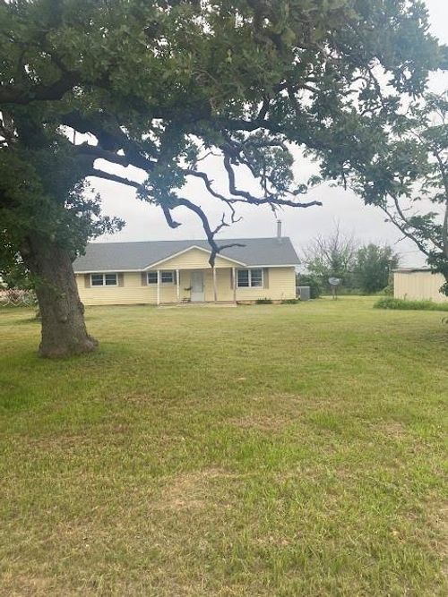 793 Lcr 740, Thornton, TX, 76687-2230 | Card Image