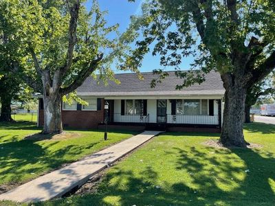 192 West Street, House other with 5 bedrooms, 2 bathrooms and null parking in Brodhead KY | Image 1