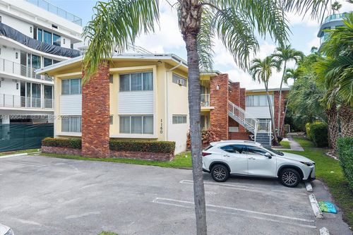 1160 100th St, Bay Harbor Islands, FL, 33154-1520 | Card Image