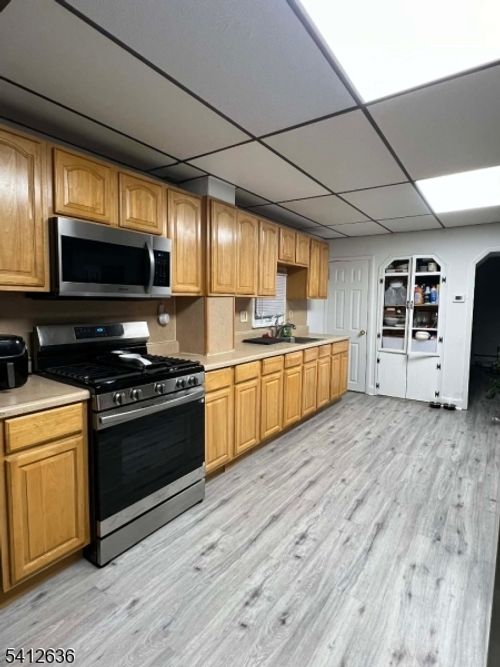 31 Kiel Ave, Butler, NJ, 07405 | Card Image