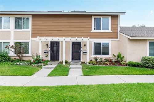 apt-d-3021 S Sycamore St, Santa Ana, CA, 92707-4131 | Card Image