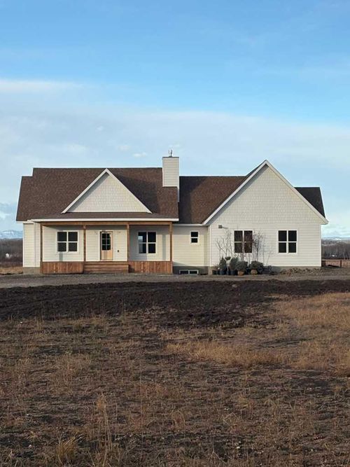 33080 Range Road 61, Sundre, AB, T0M1X0 | Card Image