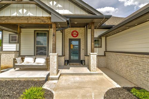 10801 Nw 8th St, Yukon, OK, 73099-0295 | Card Image
