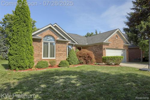 44000 Dunham Ct, Clinton Twp, MI, 48038-1520 | Card Image