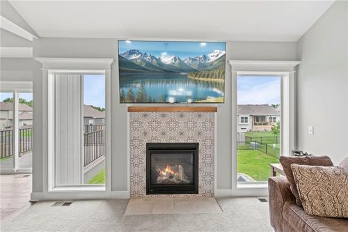 1807 Alpine Dr, Pleasant Hill, MO, 64080-1089 | Card Image