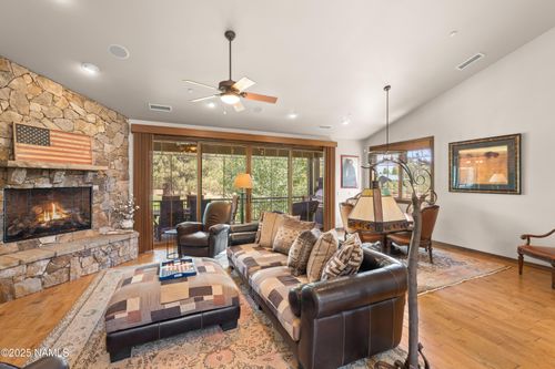 12-1483 E Castle Hills Dr, Flagstaff, AZ, 86005-2749 | Card Image