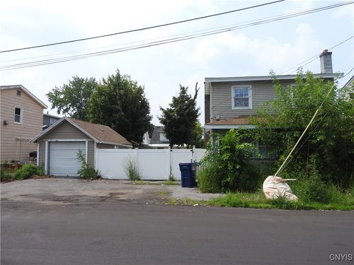 113 Fobes Ave, Syracuse, NY, 13206-2112 | Card Image