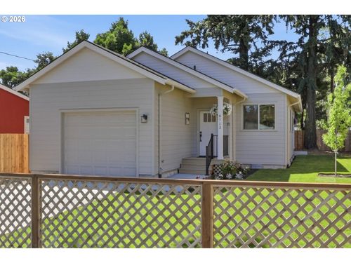 8712 Se Clatsop St, Happy Valley, OR, 97086-3421 | Card Image