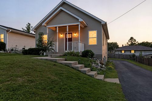 6504 235th Ave, Salem, WI, 53168-9696 | Card Image