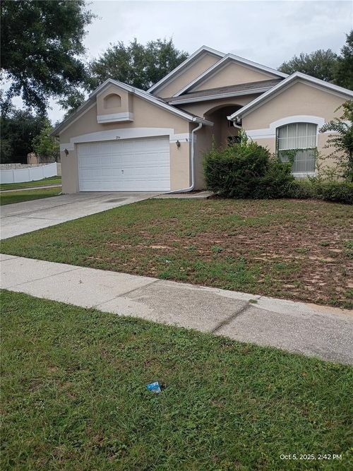 254 Hunt St, Clermont, FL, 34711-2465 | Card Image