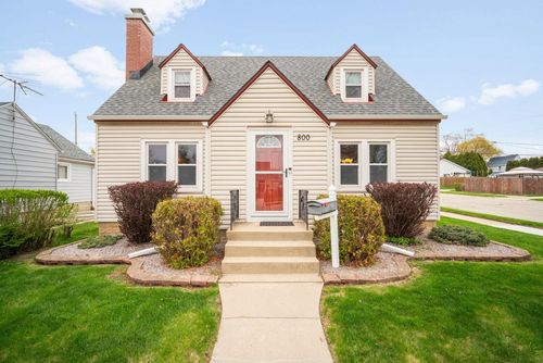 800 Menomonee Avenue, SOUTH MILWAUKEE, WI, 53172 | Card Image