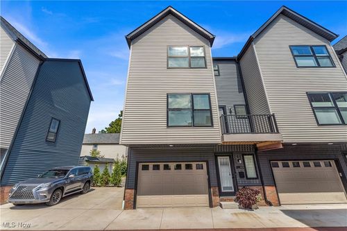 3-1932 E 123rd St, Cleveland, OH, 44106-1912 | Card Image