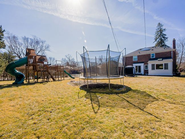 1304 Devonshire Rd, House other with 3 bedrooms, 3 bathrooms and null parking in Grosse Pointe Park MI | Image 43