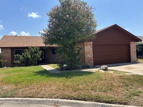 7016 N 14th Ln, McAllen, TX, 78504-3121 | Card Image