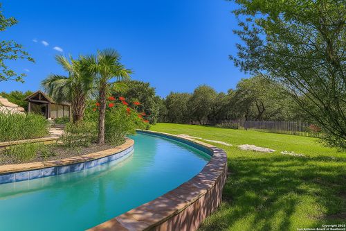 2550 Black Bear Dr, New Braunfels, TX, 78132-4189 | Card Image