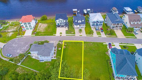 120 Palmetto Harbour Dr, North Myrtle Beach, SC, 29582-3745 | Card Image