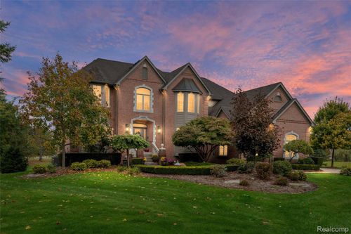 63357 N Plantation Ct, Washington Township, MI, 48095-2432 | Card Image