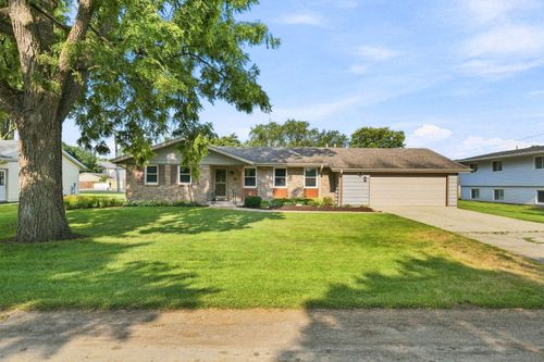 703 Hill St, Mazon, IL, 60444-3709 | Card Image